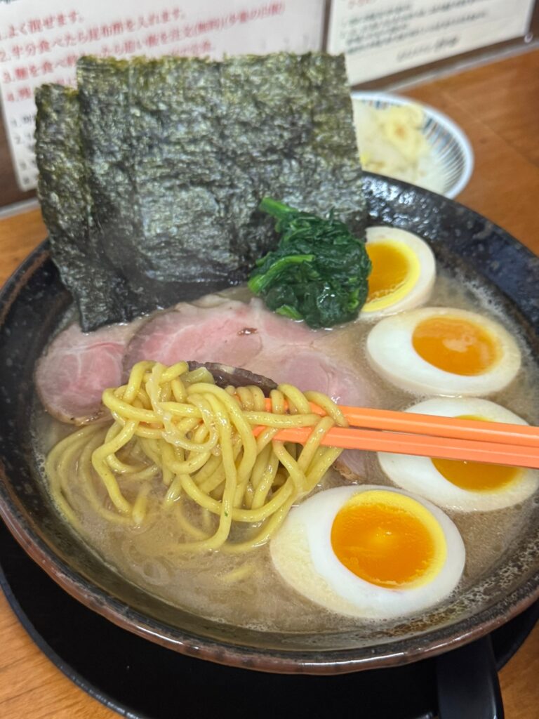 칸다소바 돈코츠라멘